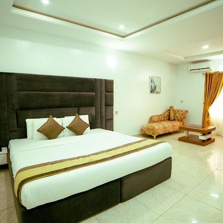 247 Luxury Hotel & Apartment Ajah Lekki Εξωτερικό φωτογραφία