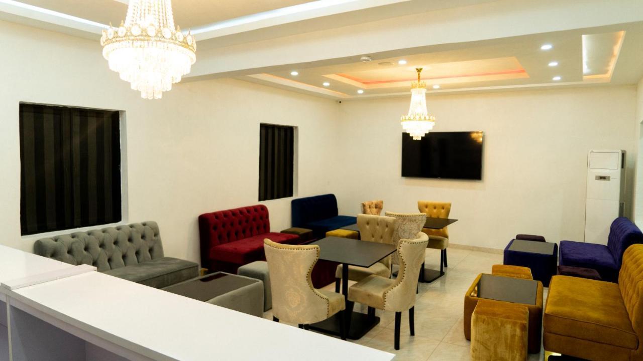247 Luxury Hotel & Apartment Ajah Lekki Εξωτερικό φωτογραφία